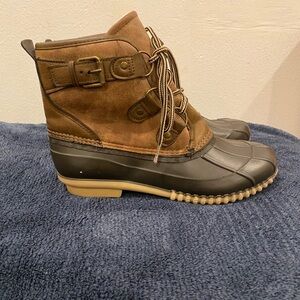 Brown Maurice’s size 8 duck boots good condition